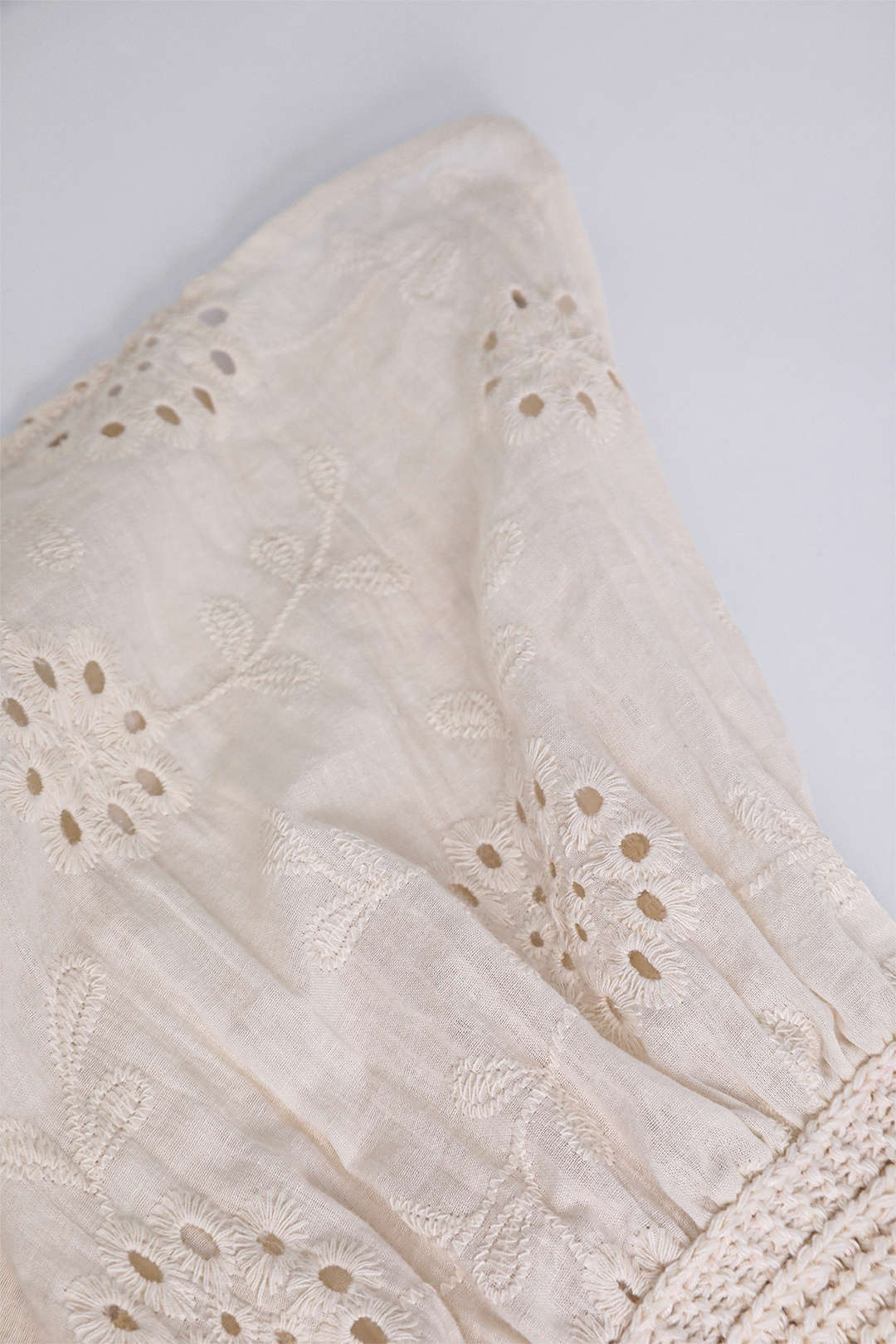 Knot Front Knit Embroidered Tube Top Micas