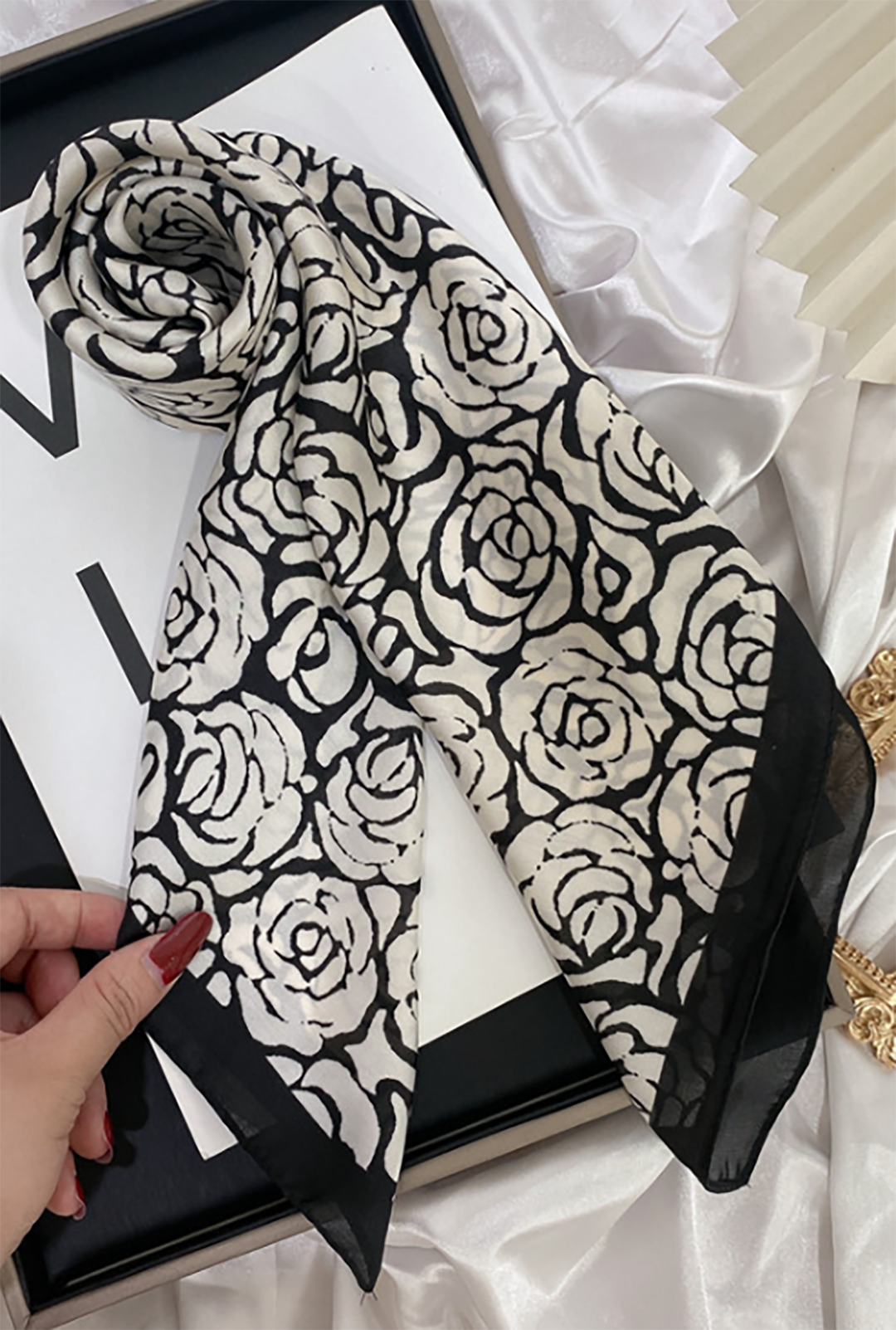 Black and White Rose Pattern Silk Scarf