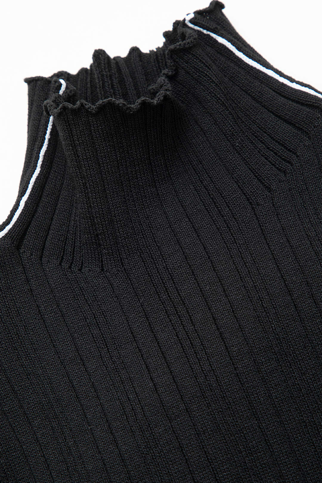 Contrast Line Mock Neck Long Sleeve Knit Top