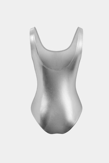 Traje de baño de una pieza con cuello redondo metálico con control de barriga