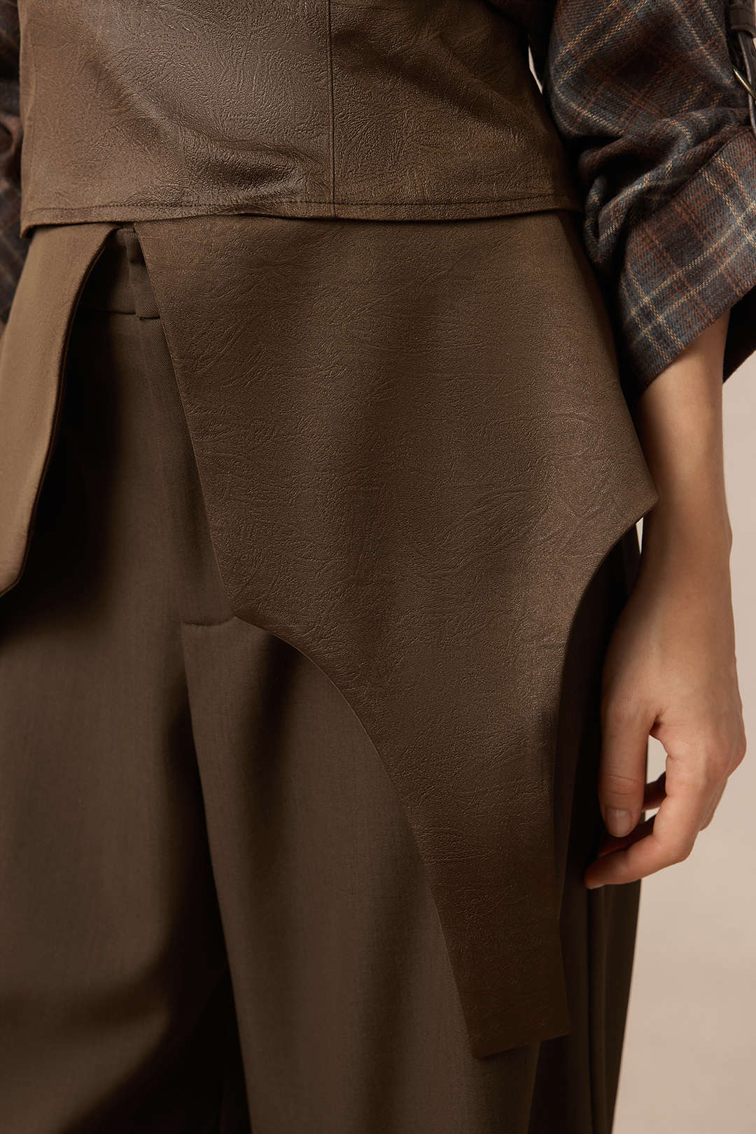 Satin Patchwork Zipper Barrel Trousers