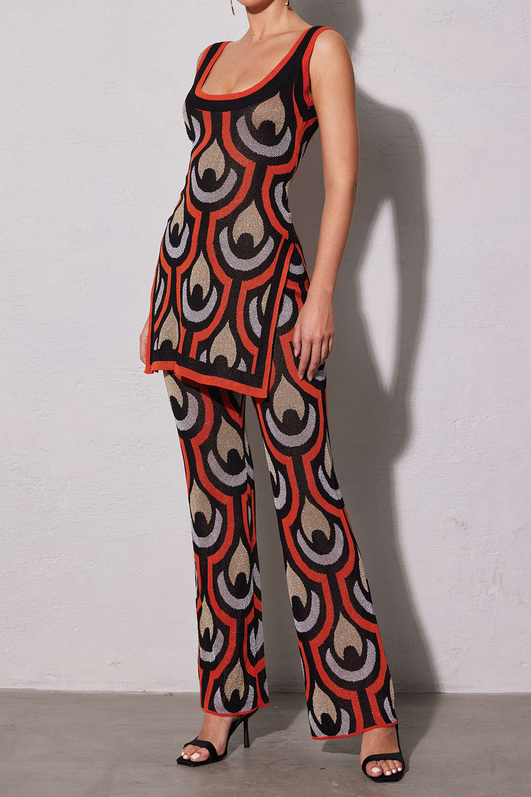 Geometric Pattern Knit Slit Sleeveless Mini Dress