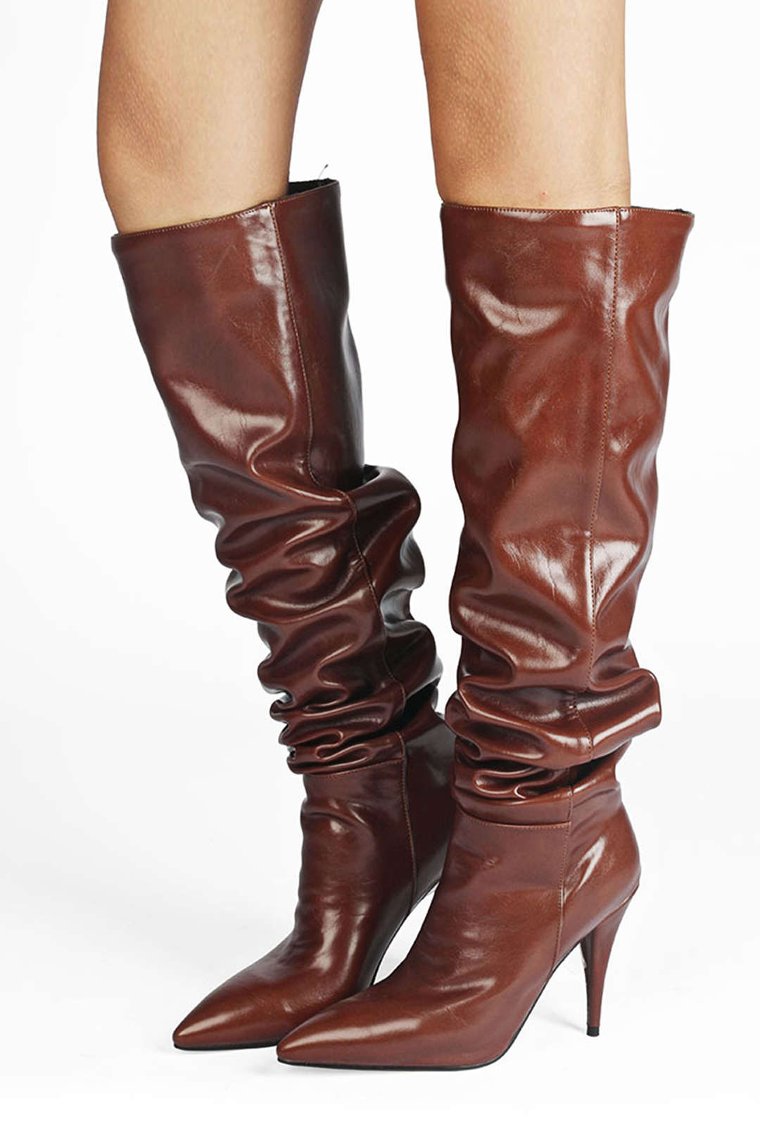 Ruched Faux Ġilda Pointed Toe Irkoppa Għoli Boots