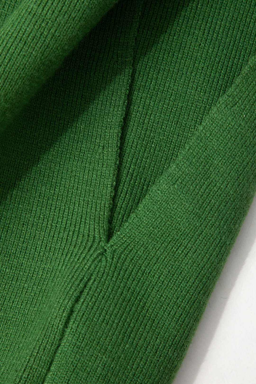 Open Collar Knit Sleeveless Crop Top