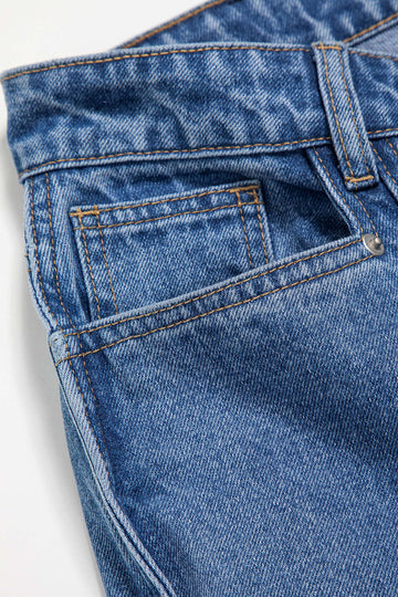 Jeans con barile ad alta gamba della gamba ad onda