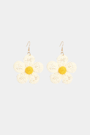 Orecchini di fiori intrecciati