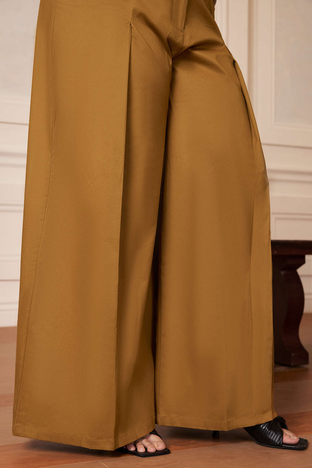Plus Size Ruched Zipper Detailed Trousers