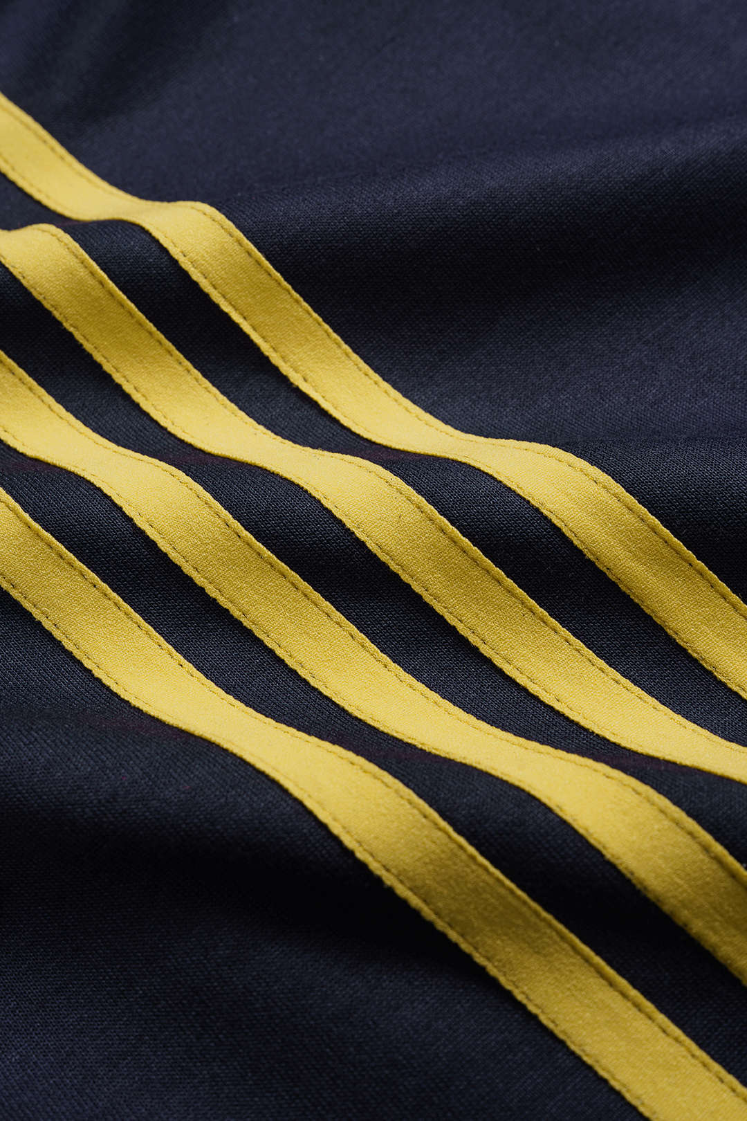 Contrast Stripes Zipper Cropped Jacket