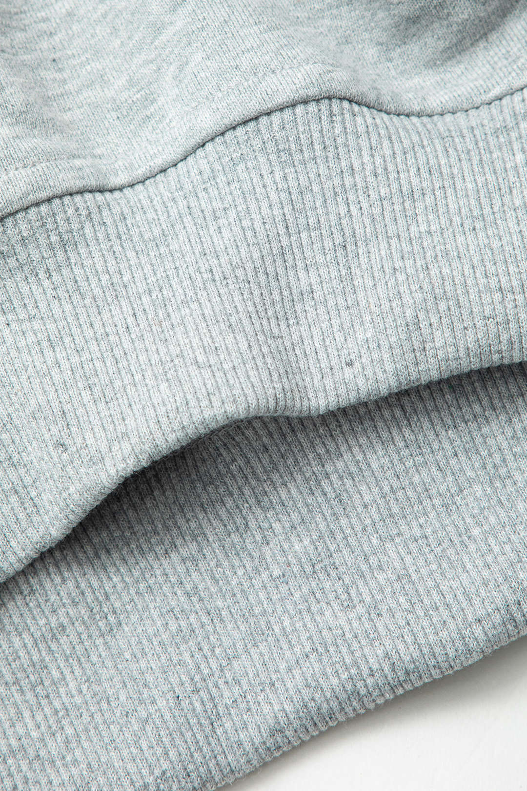 Basic Ribbed Trim Round Neck Long Sleeve Crop Sweatshirt