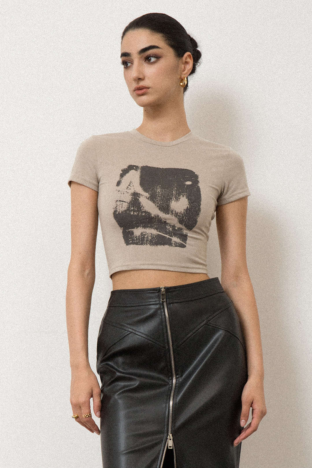 Abstract Graphic Crop T-Shirt