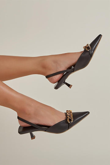 Pointed-toe Low Heels