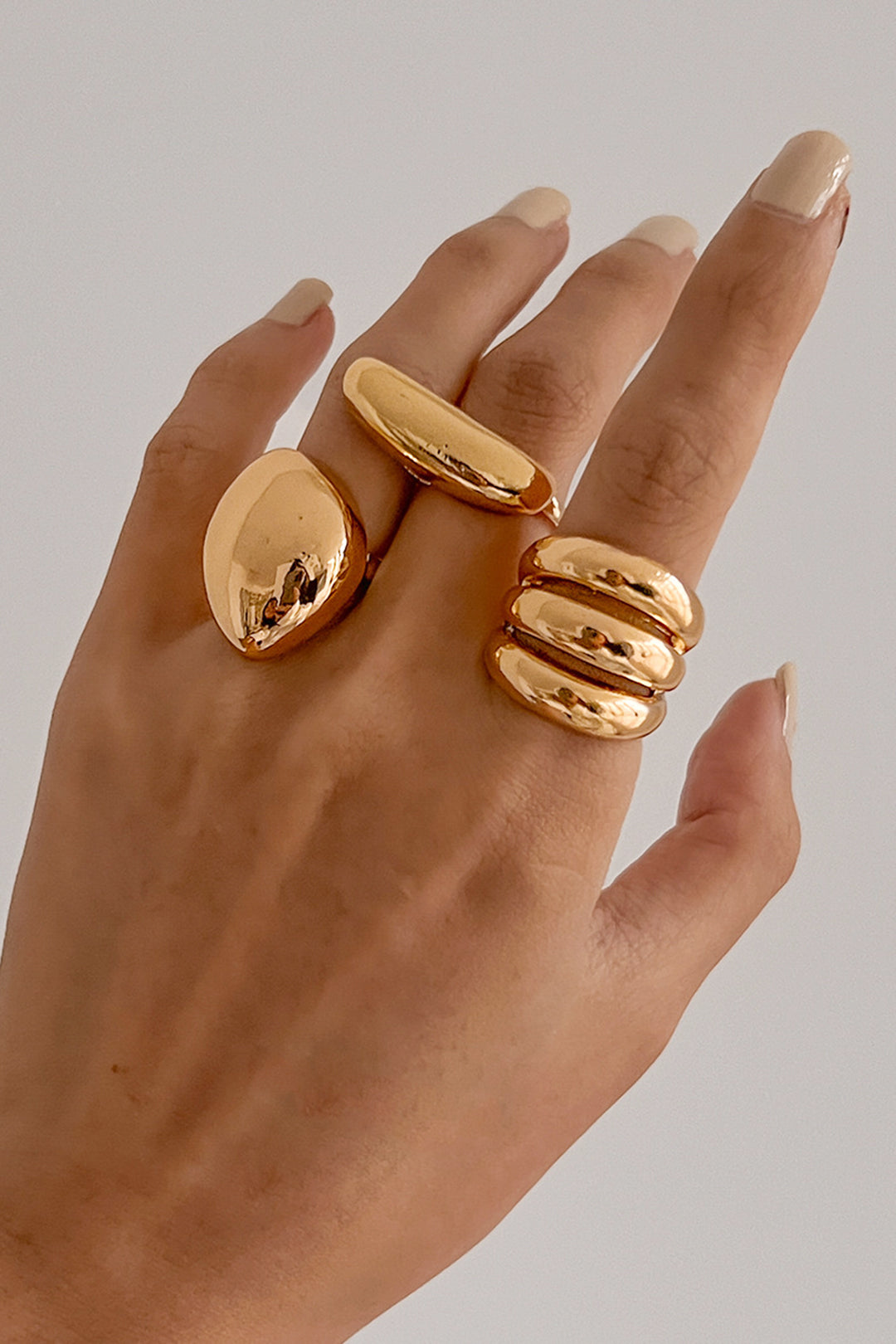 Metal Open Exaggerated Rings – Micas