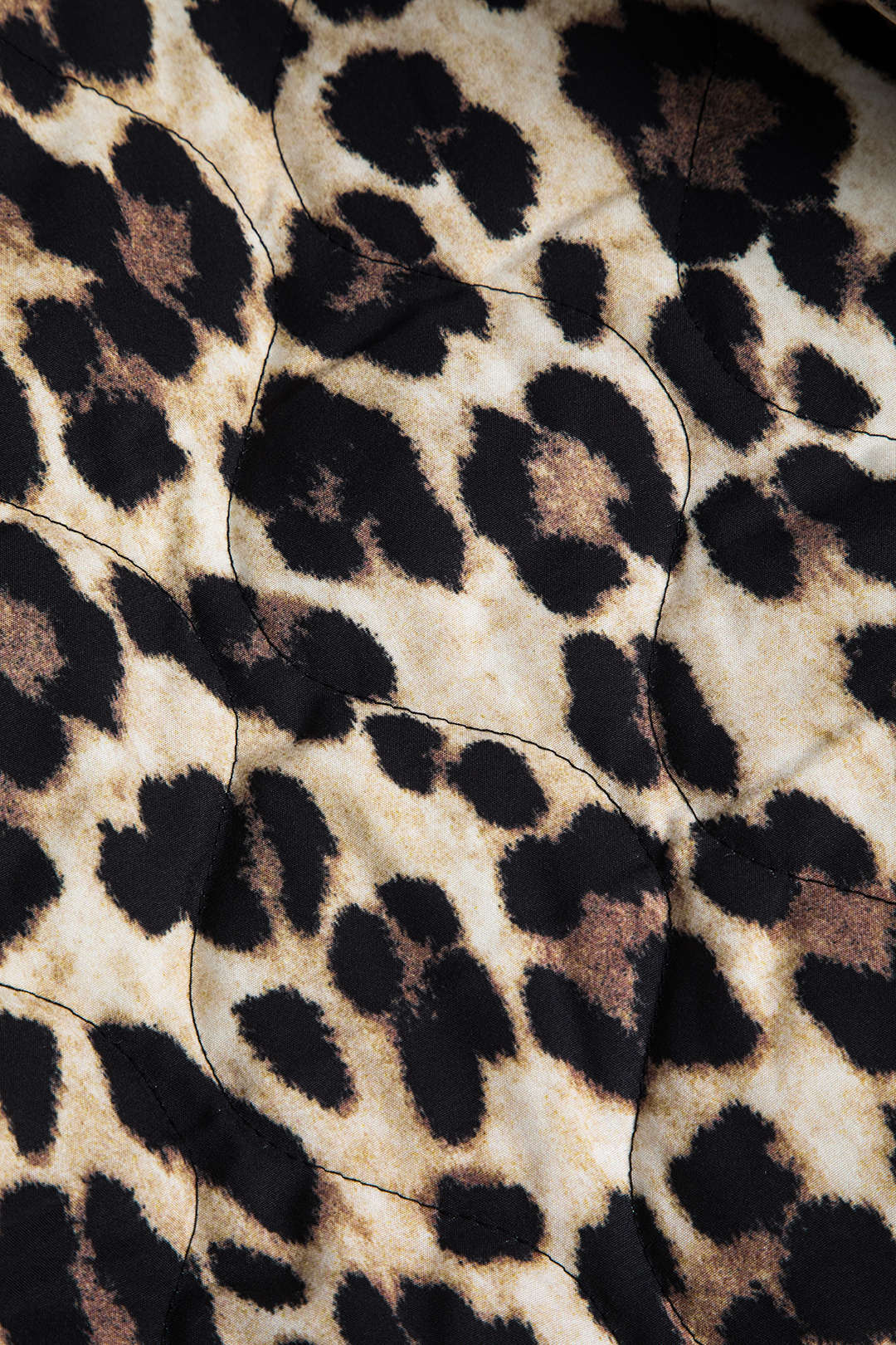 Leopard Print Contrast Binding Puffer