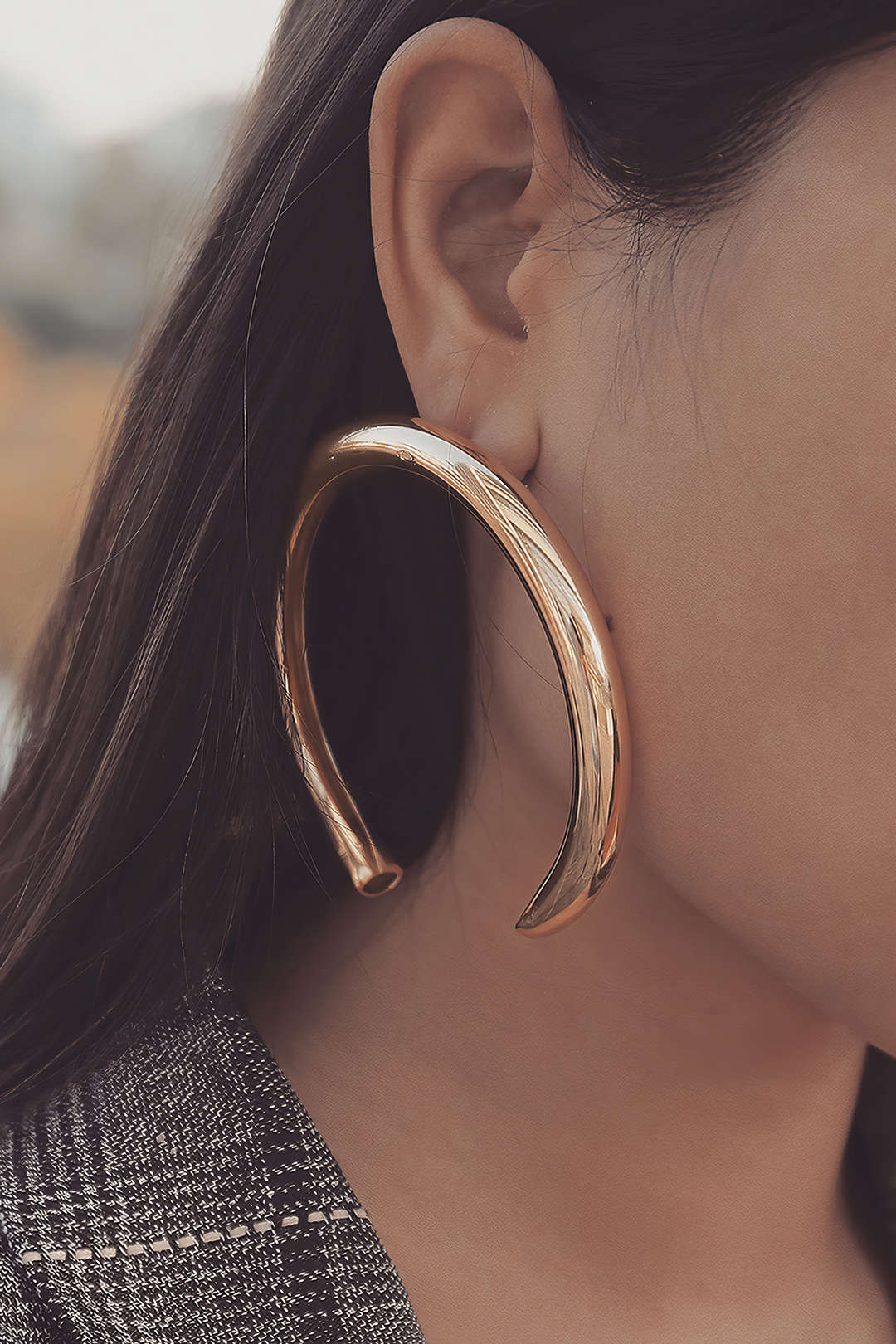 Metal Exaggerated Geometric Semicircular Earrings