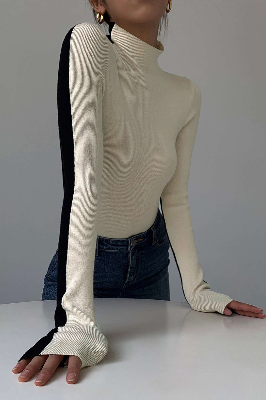 Contrast Long-Sleeve Top