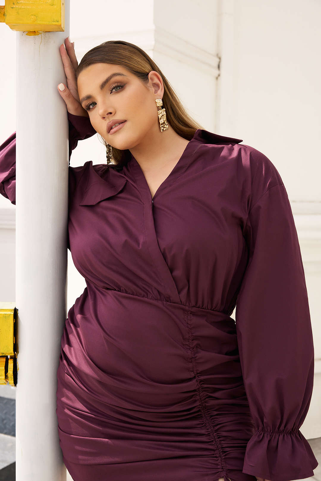 Plus Size Ruched V-Neck Drawstring Ruffle Long Sleeve Mini Dress