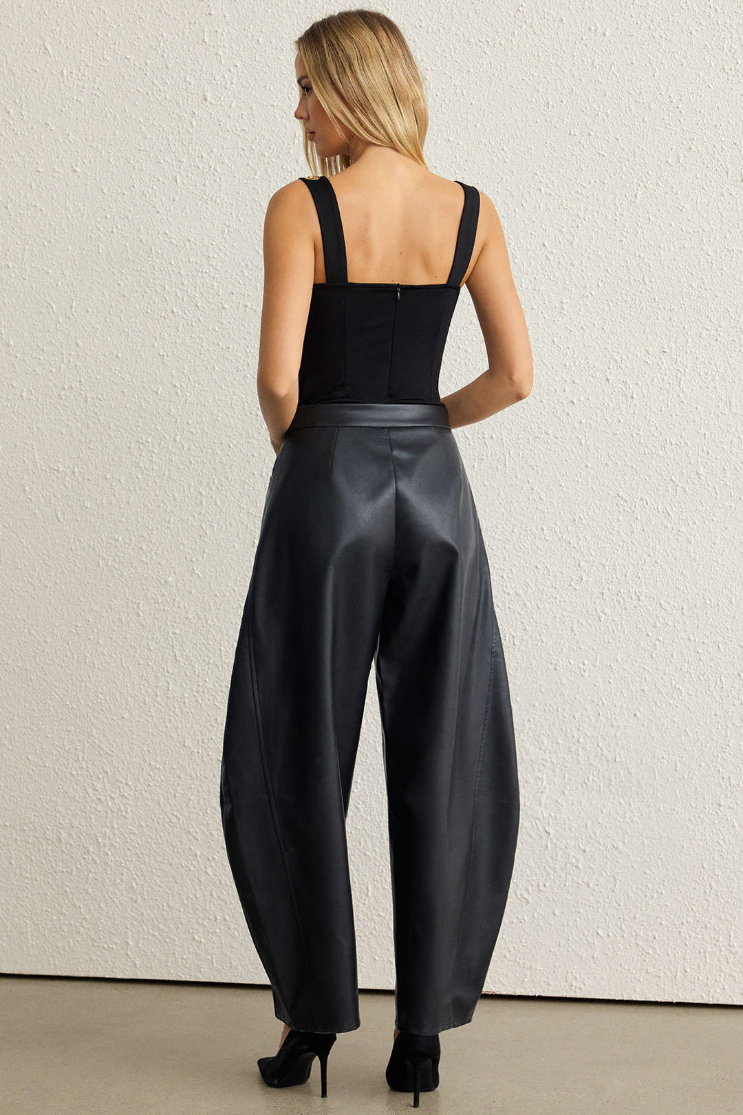 Faux Leather Metallic Zipper Hollow Out Ring Trousers
