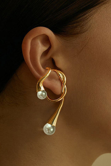 Pearl Curve Earrings