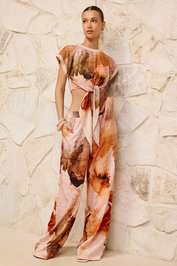 Twist Knot Short Sleeve T-Shirt