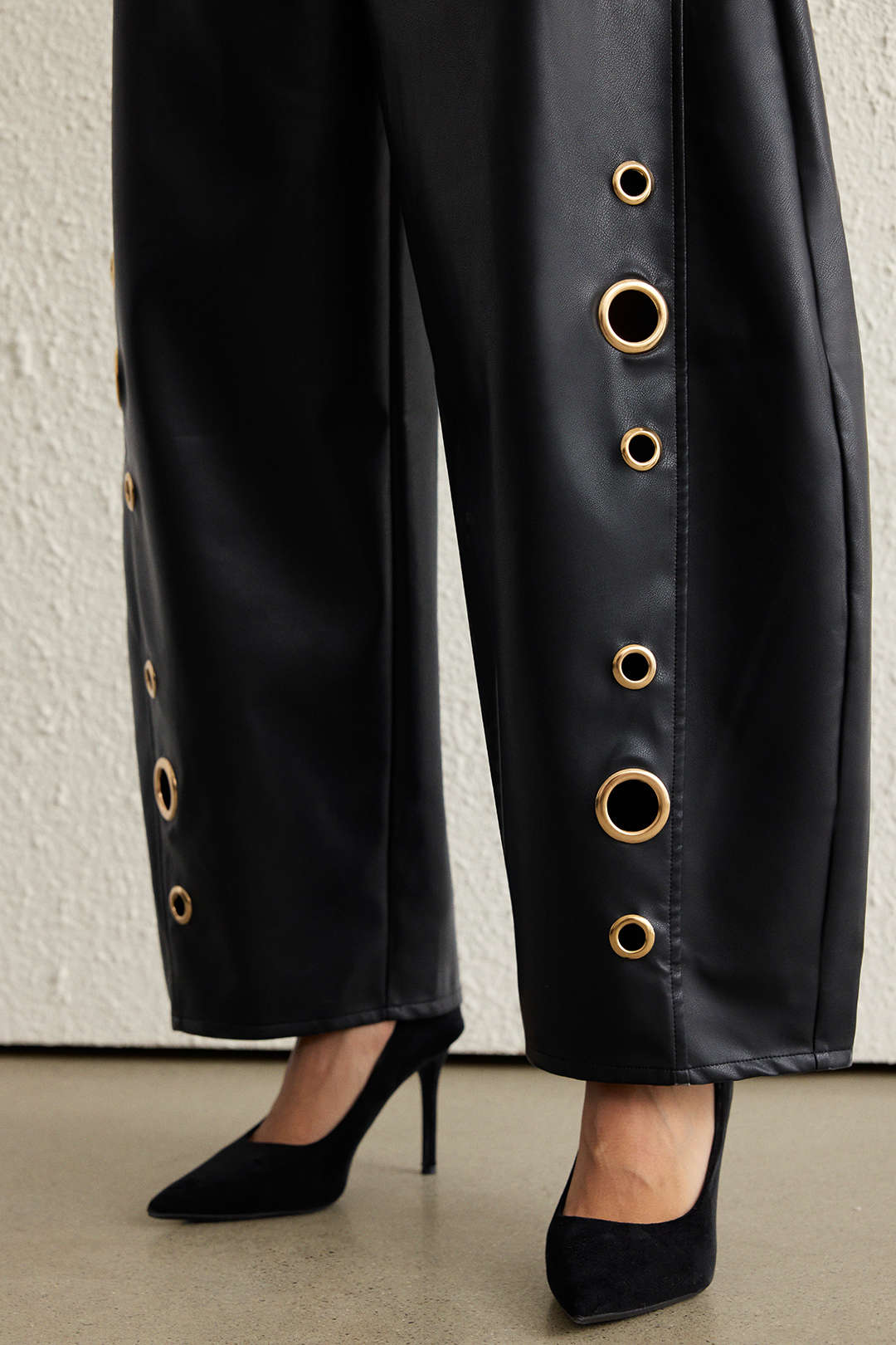 Faux Leather Metallic Zipper Hollow Out Ring Trousers