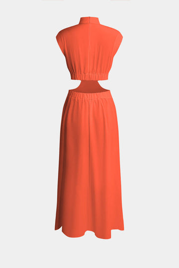 Robe maxi plissée coupée au cou