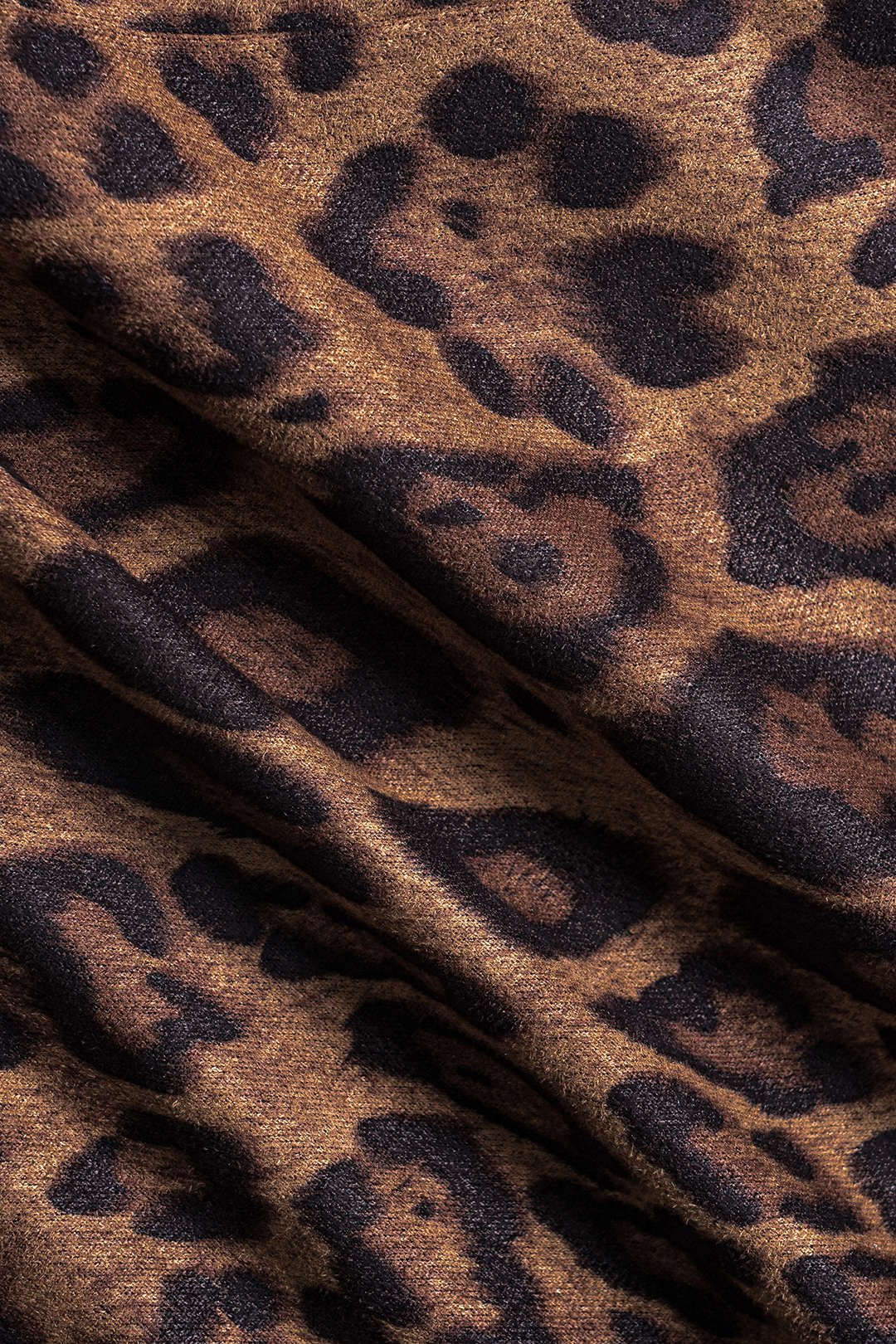 Top camisero con estampado de leopardo