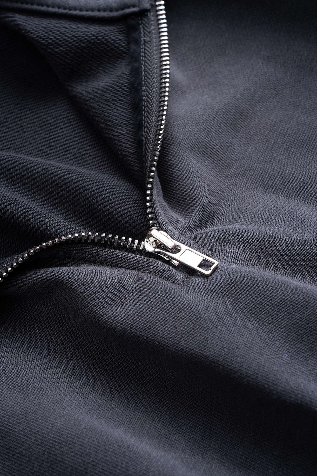 Mock Neck Zipper Long-Sleeve Sweatshirt