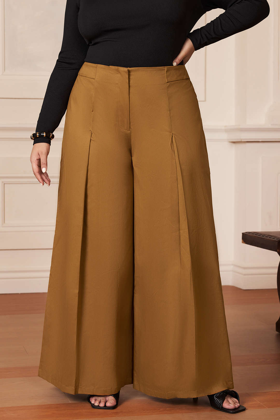 Plus Size Ruched Zipper Detailed Trousers