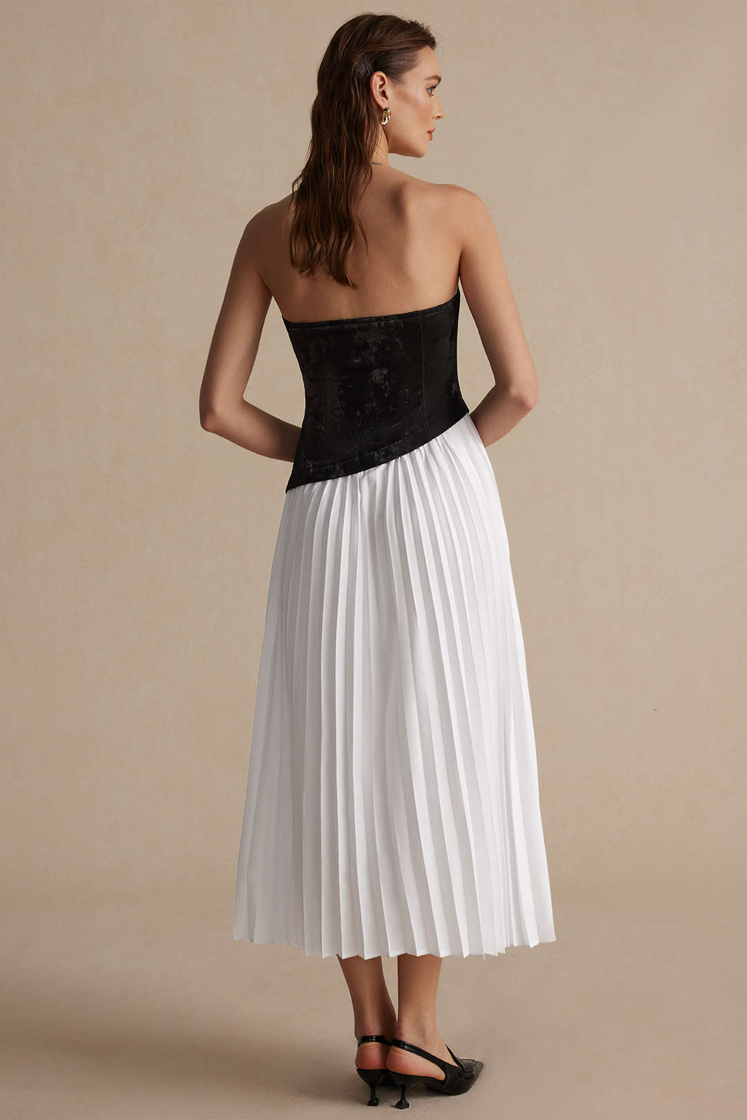 Robe maxi asymétrique plissée solide plissée