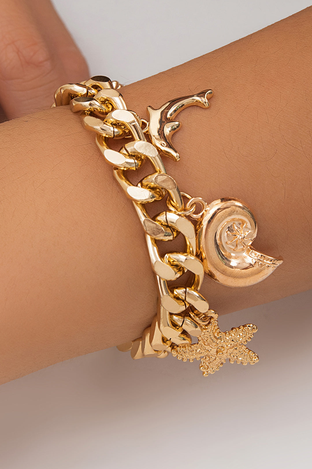 Ocean-themed Pendant Bracelet