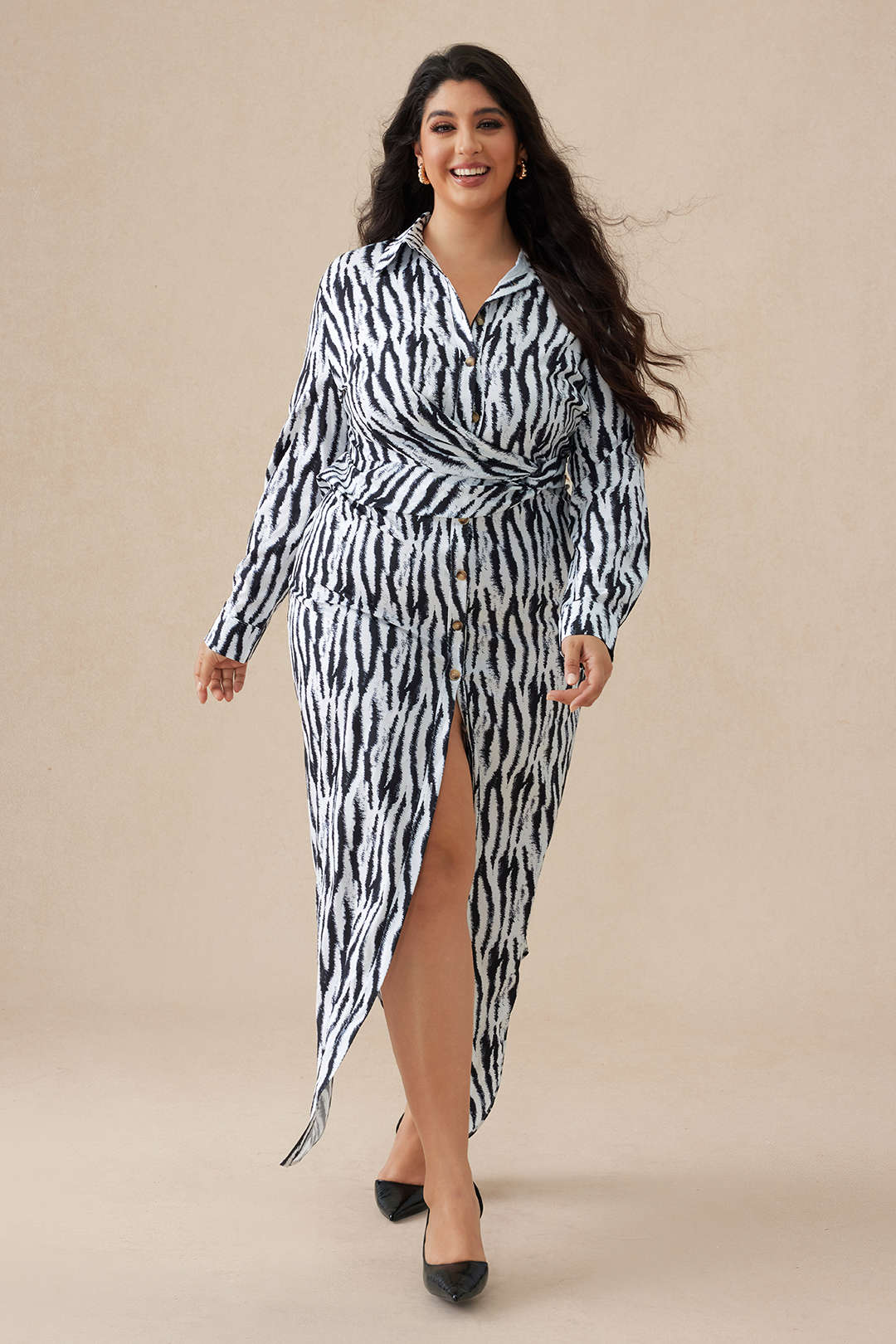 Plus Size Tiger Print Button V-Neck Maxi Dress