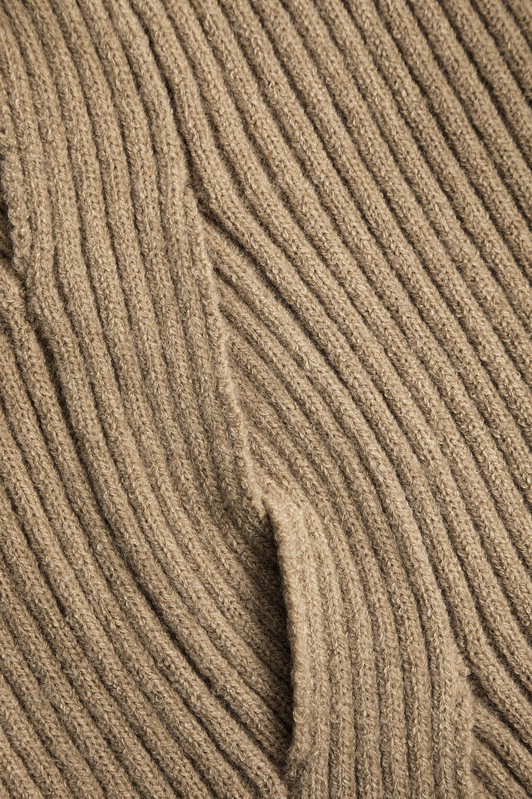 Διασταυρωμένη ασύμμετρη φούστα midi